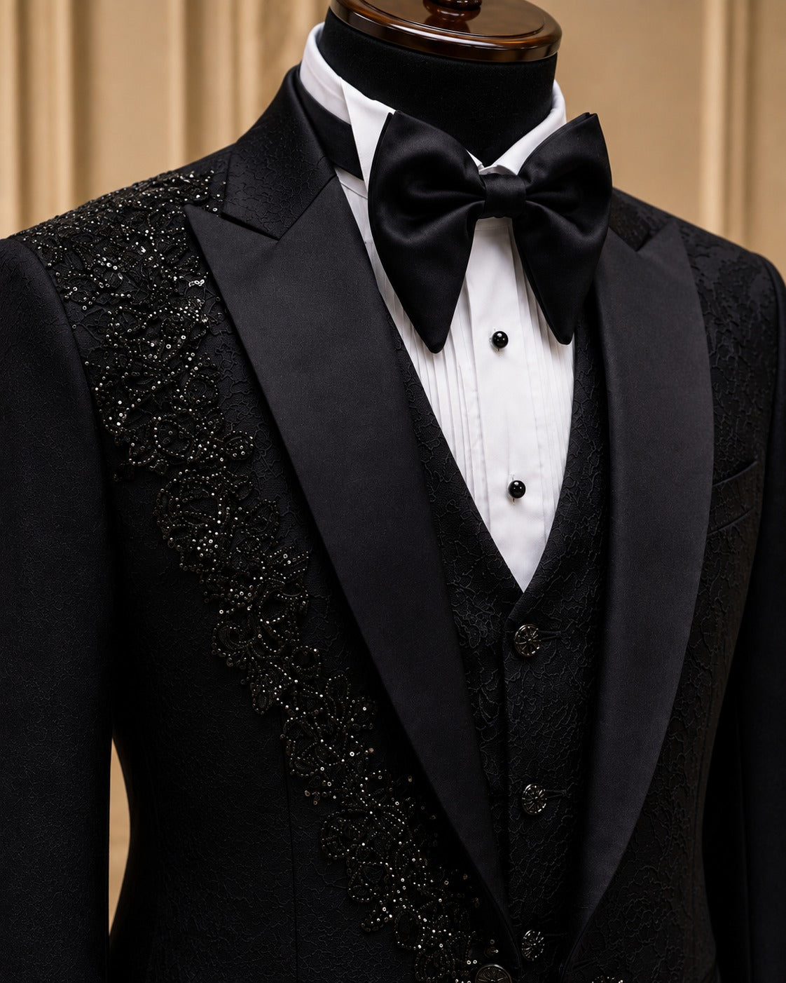 The KlassyMen Slim Fit Sharkskin Suit