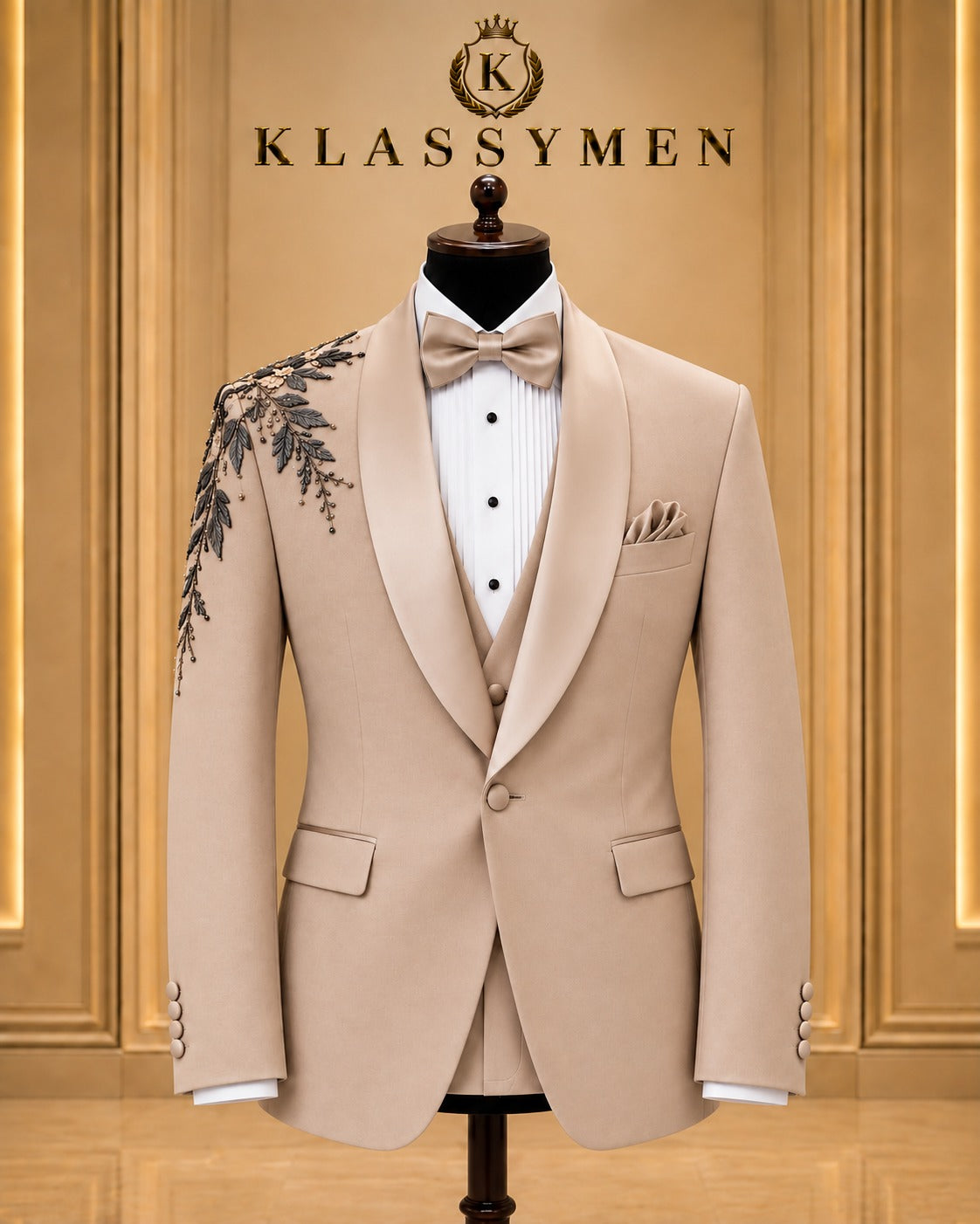 Beige Embroidered Shawl-Lapel Tuxedo Jacket