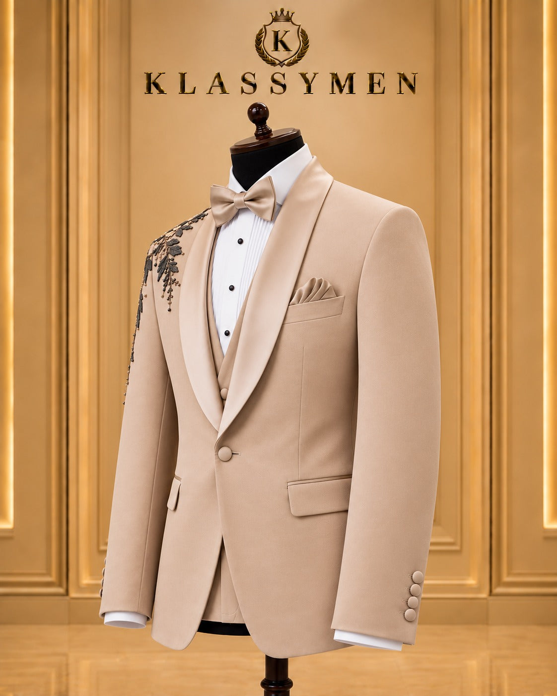 Beige Embroidered Shawl-Lapel Tuxedo Jacket